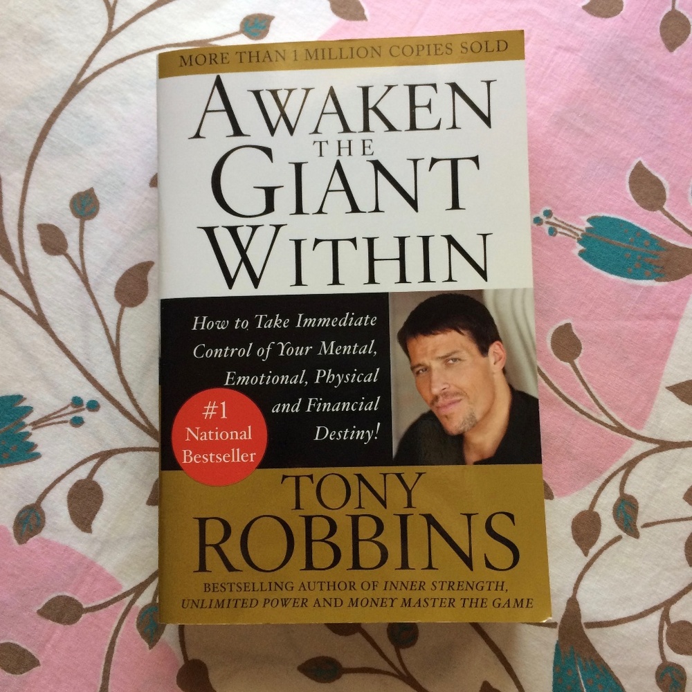 Tony Robbins Book Awaken the Giant Within